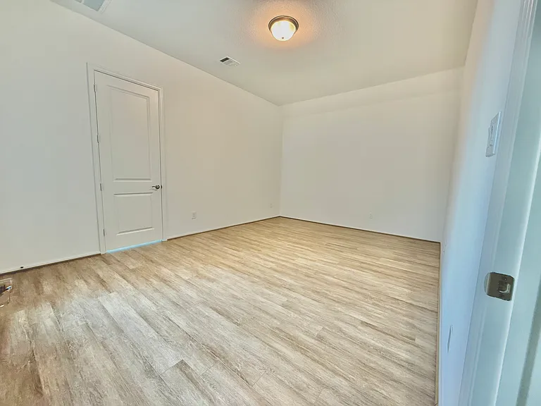 18415 Circle Bar Ranch Ct — Photo 8