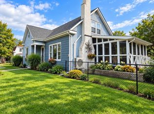 49 Bulkley St, Shelburne, NS B0T 1W0