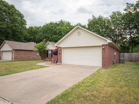 4th image of 1220 Mimosa Dr