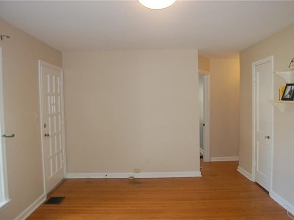 3rd image of 5698 Norwaldo Ave
