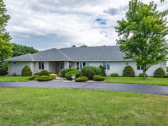 3rd image of 1595 County Road 1200e