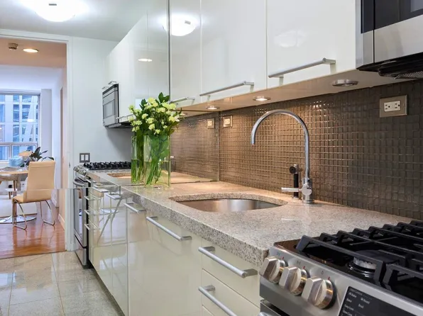 15 West 53rd Street image 2 of 11