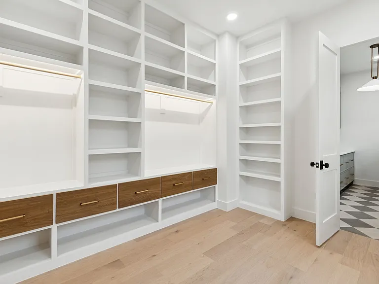 2026 Euclid Ave — Photo 16
