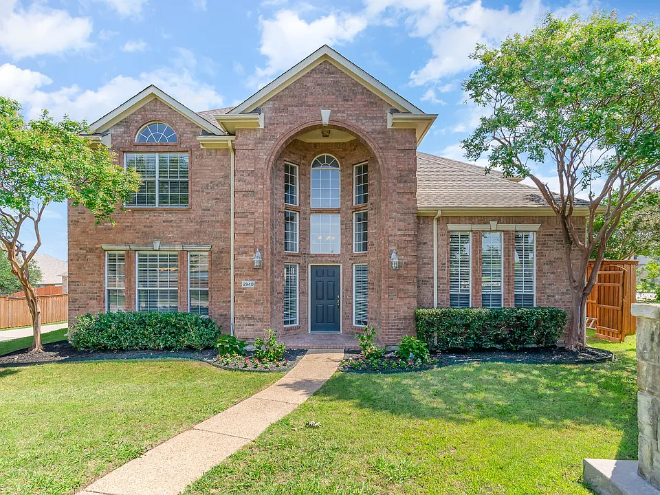 2940 Hagen Dr
