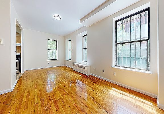 2nd image of 241 W 113th St APT 2D