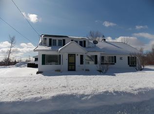 426 Vale St, Cheboygan, MI 49721