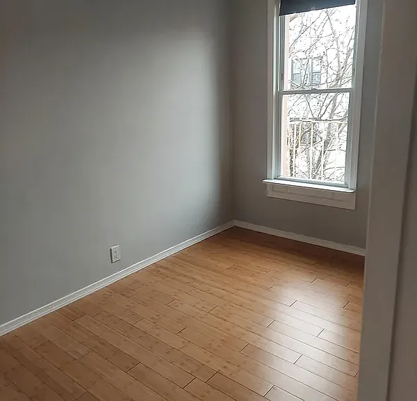 136 Newel St #1 — Photo 3