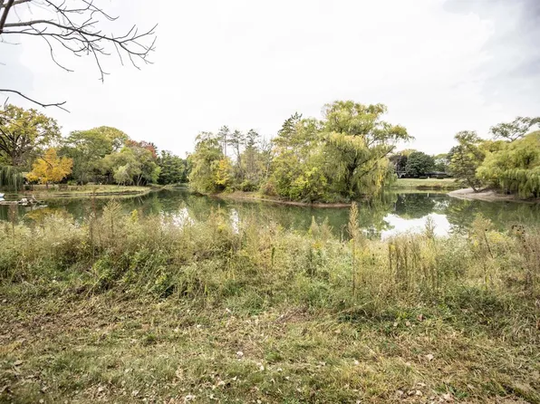 3933 Country Ln, Mount Pleasant, WI 53405