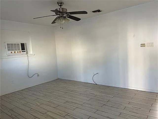 2 bed, 1.0 bath, 1027 sqft, $1,800 — Photo 3