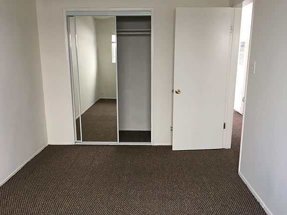 4th image of 2450 W Washington Blvd APT 4