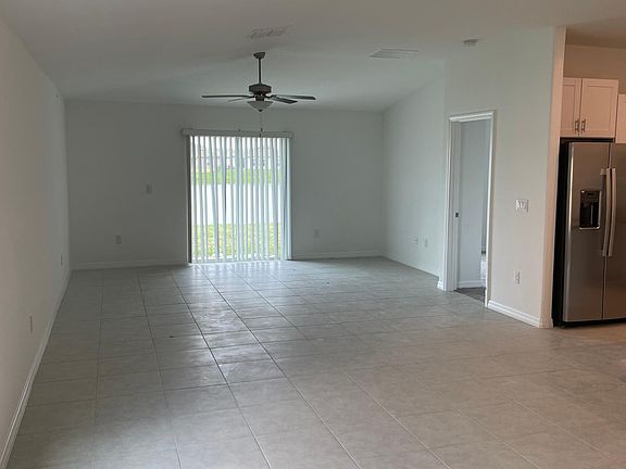 4th image of 1435 Tahitian Sunrise Dr