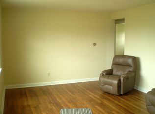 15 Rita St, Springfield, MA 01118