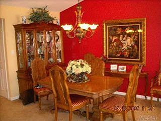 4th image of 148 Morley Cir