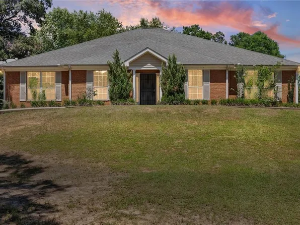 8992 Celeste Oaks Ct N, Saraland, AL 36571