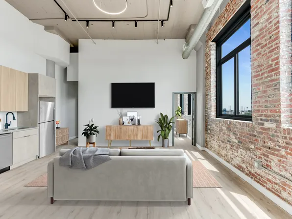 Castor Lofts