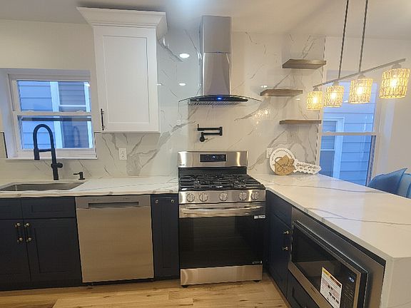 2nd image of 11 S 17th St Floor 1