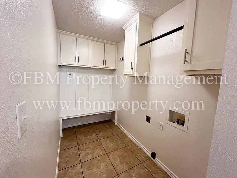 1408 Nichols St — Photo 7