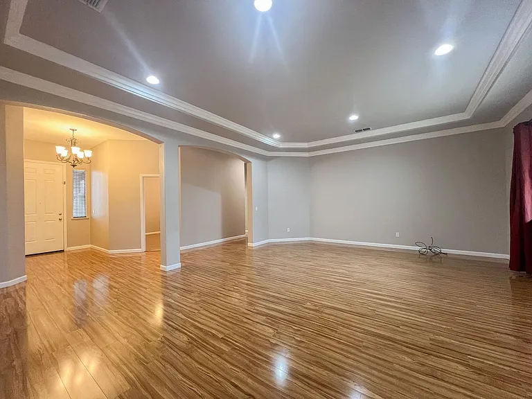 9721 Toscano Dr — Photo 4