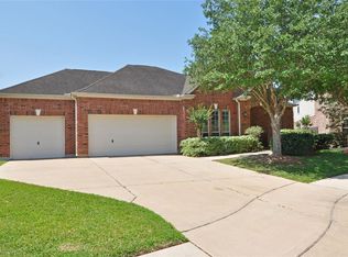 7706 Bayou Green Ln, Sugar Land, TX 77479