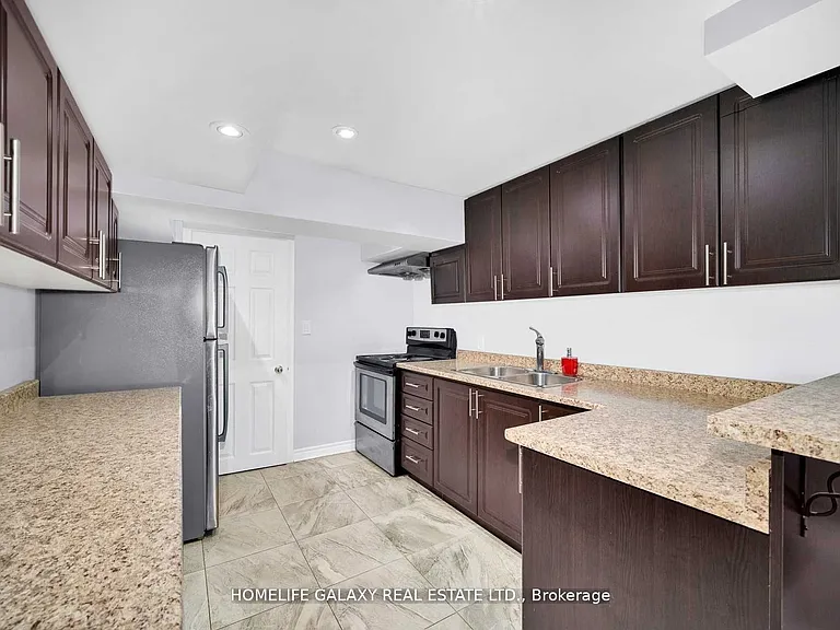 19 Warburton Dr #BSMNT — Photo 6