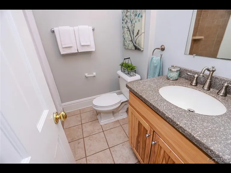 15 S Morris St — Photo 12