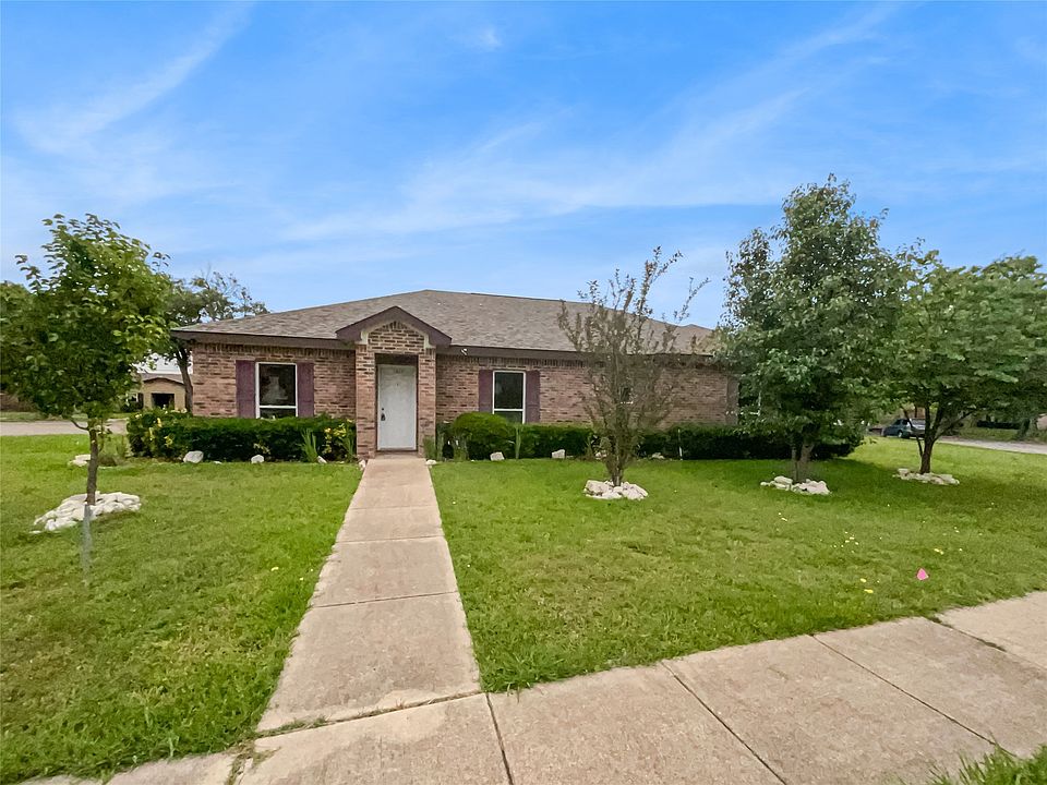 1st image of 1822 Vine Dr