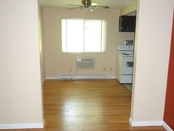 4th image of 2896 Losantiville Ave #692146f94