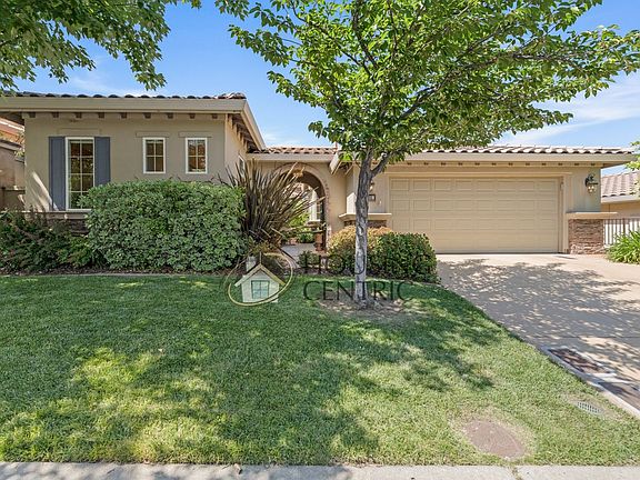 3rd image of 4005 Royal Troon Dr