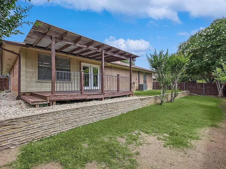 2813 Cripple Creek Trl — Photo 11