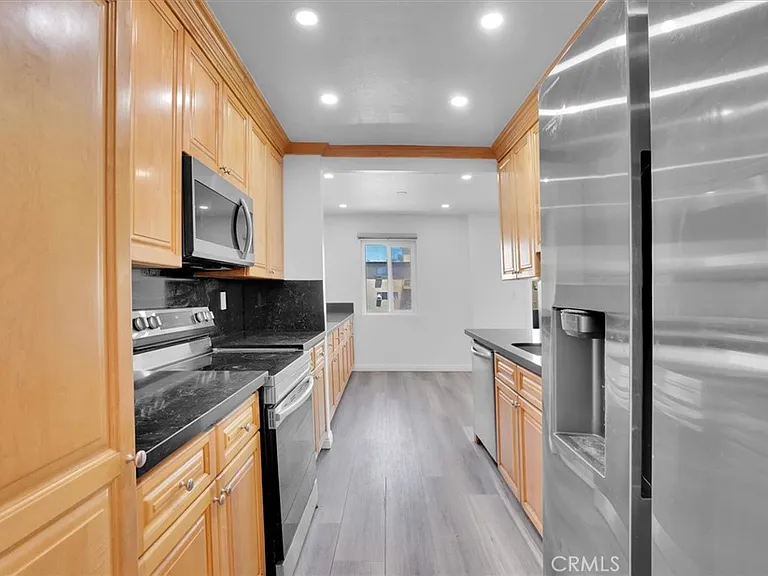 5412 Lindley Ave #110 — Photo 3