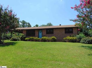 402 Kendrick St, Greer, SC 29651