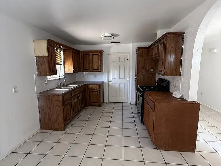 507 S Lincoln St — Photo 5
