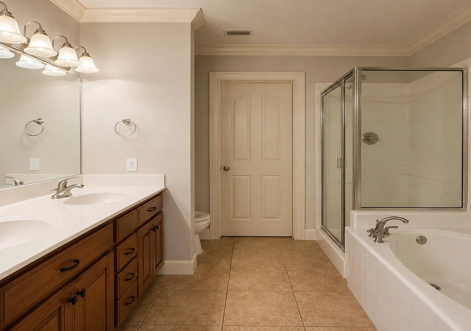 3 bed, 2.5 bath, 3000 sqft, $936 — Photo 2