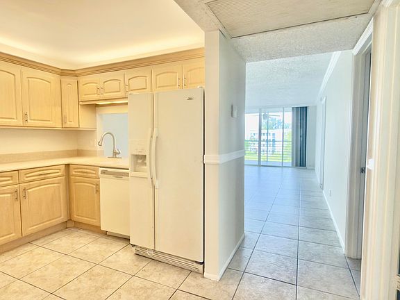 3rd image of 9311 ORANGE GROVE Drive #402