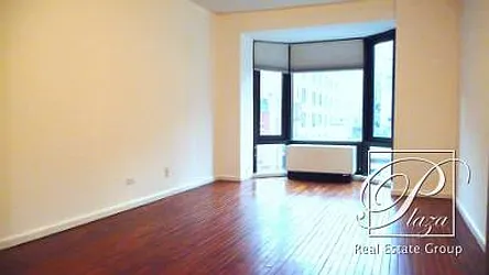 Rented by Plaza Real Estate Group