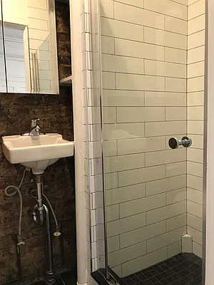 Rented by Veracity NYC LLC | media 35