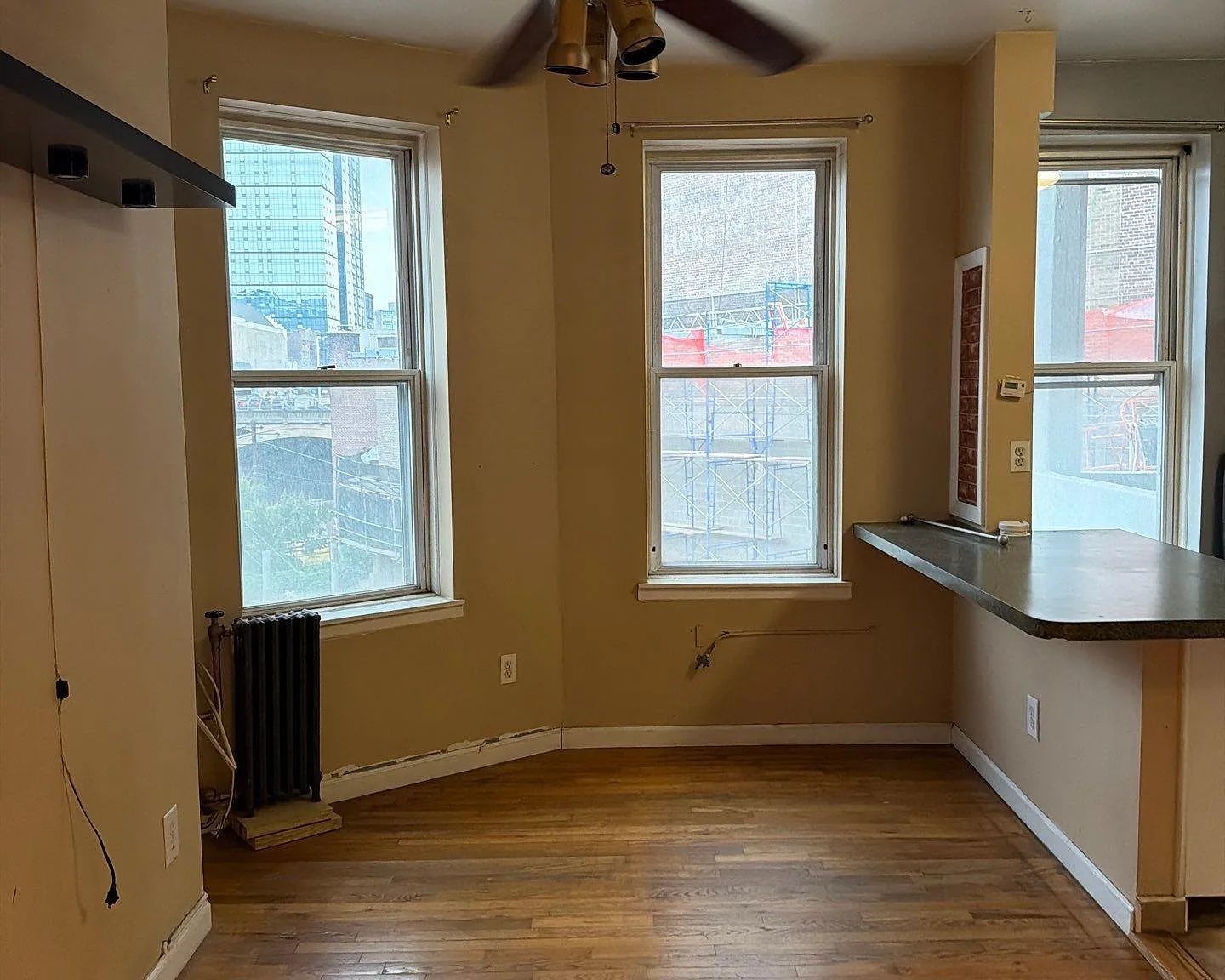1 bed, 1.0 bath, $1,900 — Photo 2