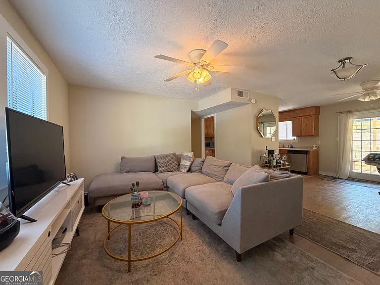 102 Welch Pl — Photo 13