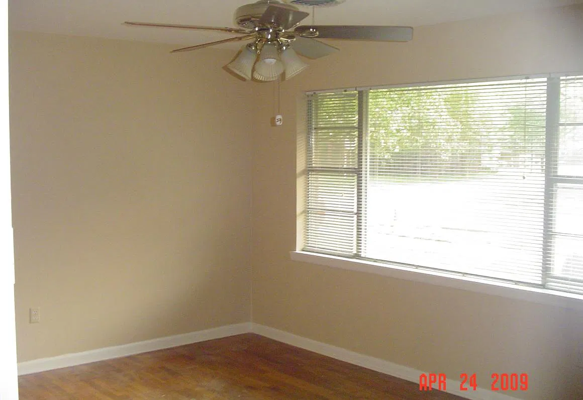 404 Oliver Street — Photo 1