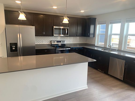 2nd image of 15587 Everglade Ave
