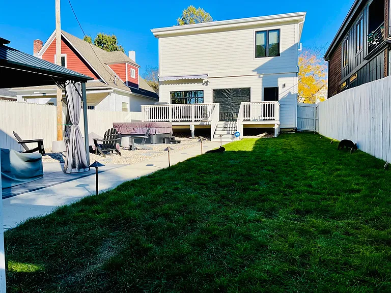 1226 N Beville Ave — Photo 21