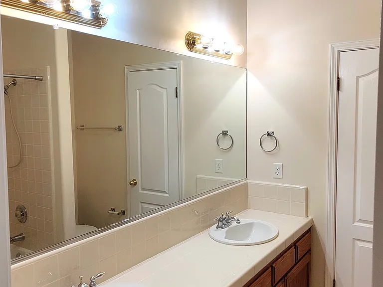 1885 E Turnberry Ave — Photo 25
