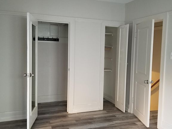 3rd image of 3707 Laguna Ave