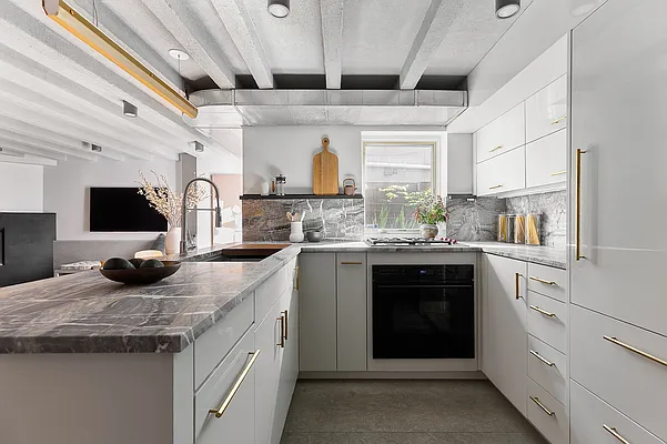 Sold by Compass | media 4