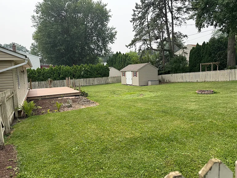 715 Kenton Rd — Photo 4