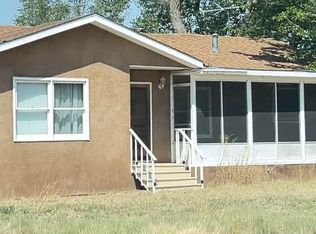 156 Edeal Rd, Los Lunas, NM 87031