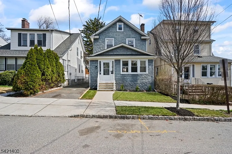 9 Kirk St photo 1