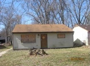 1050 Mount St, Gary, IN 46406