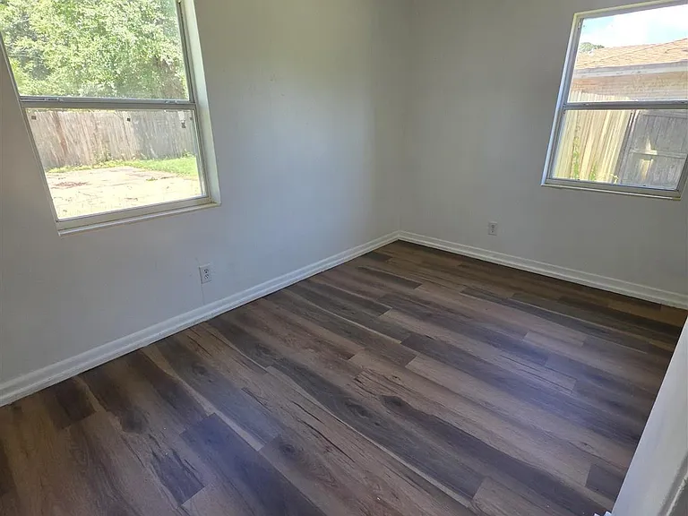 3131 N 10th Ave — Photo 12