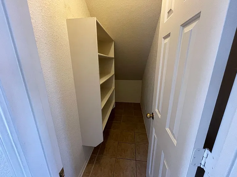 3407 Catalina Dr — Photo 12
